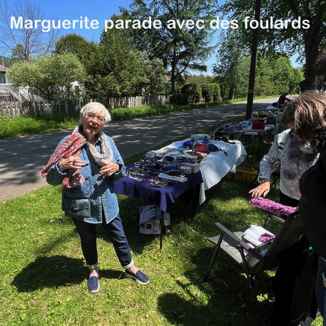 Marguerite parade avec des foulards -2